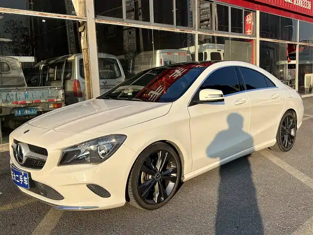 MERCEDES-BENZ CLA