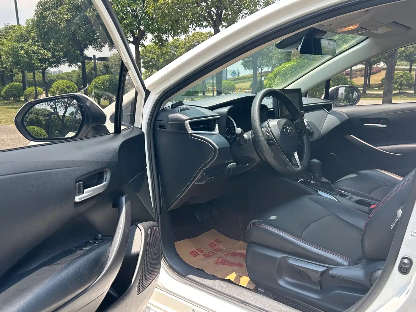 Toyota Corolla 2023 1.2T Pioneer Edition фото 6