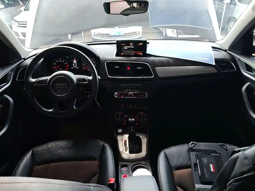 Audi Q3 2018 30th Anniversary Edition 35 TFSI Fashion фото 10