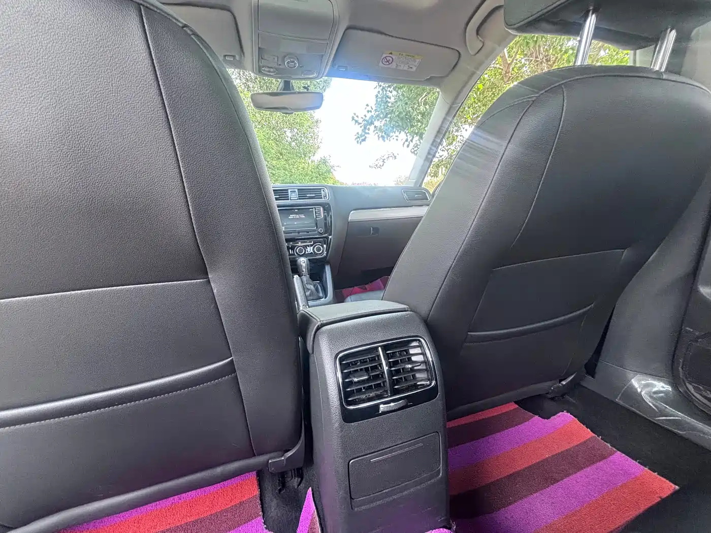 Volkswagen Sagitar 2018 1.6L Automatic Comfort фото 16