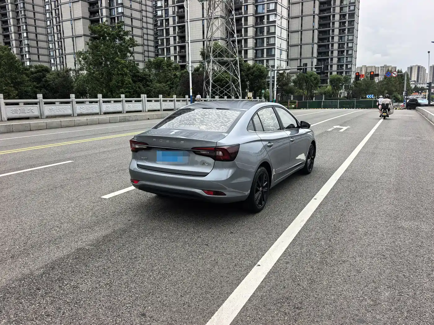 Roewe i5 2019 2019 GL 20T Auto 4G Connected Super Cool Play Version
