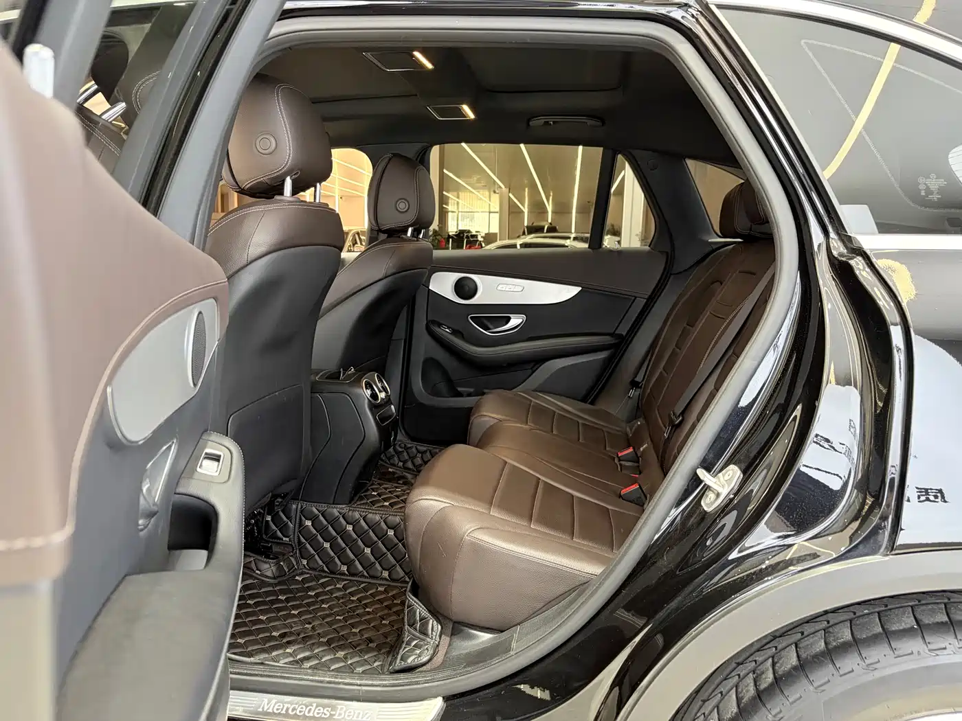 Mercedes-Benz GLC 2022 Model GLC 260 L 4MATIC Dynamic Edition фото 19