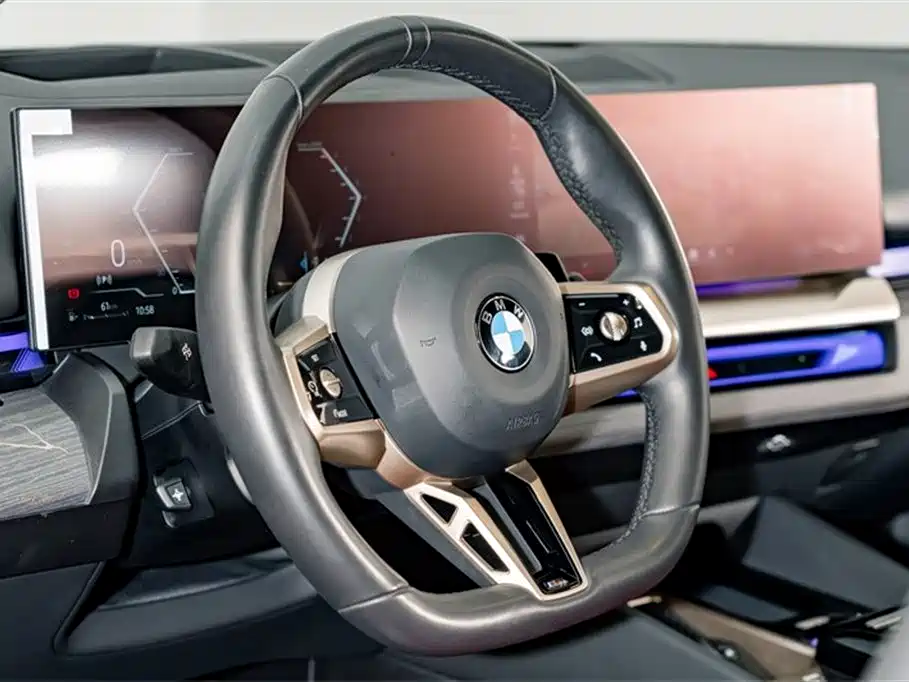 BMW 5 Series 2025 530Li Premium M Sport Package фото 11