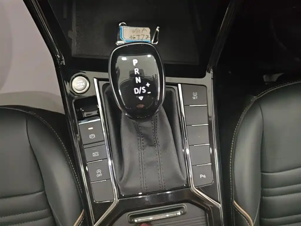 Volkswagen Passat 2021 Model 330TSI Elite Edition фото 14