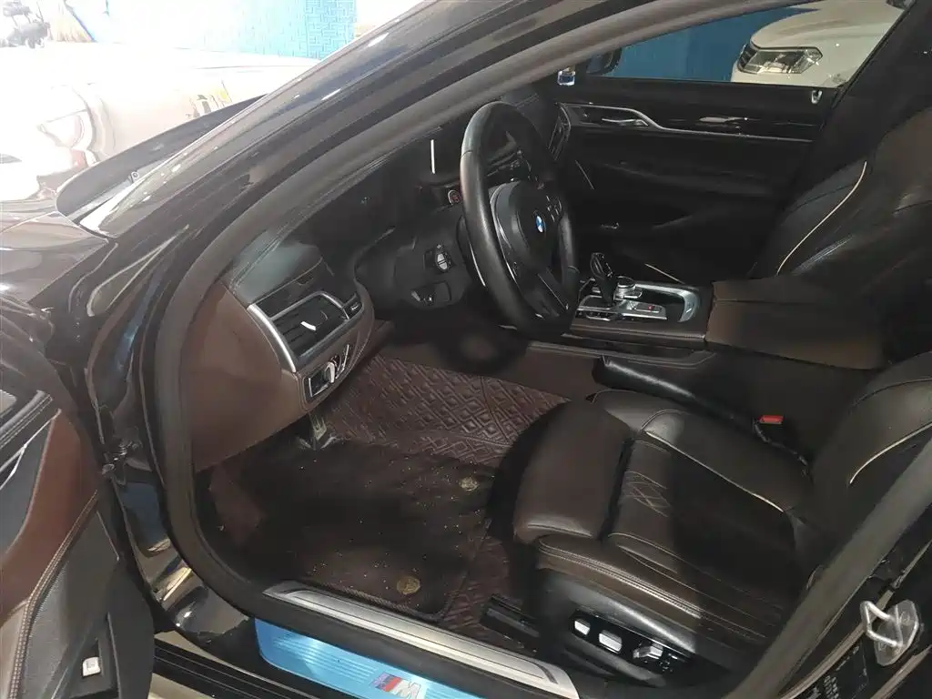 BMW 7 Series 2019 Facelift 730Li M Sport Package фото 12
