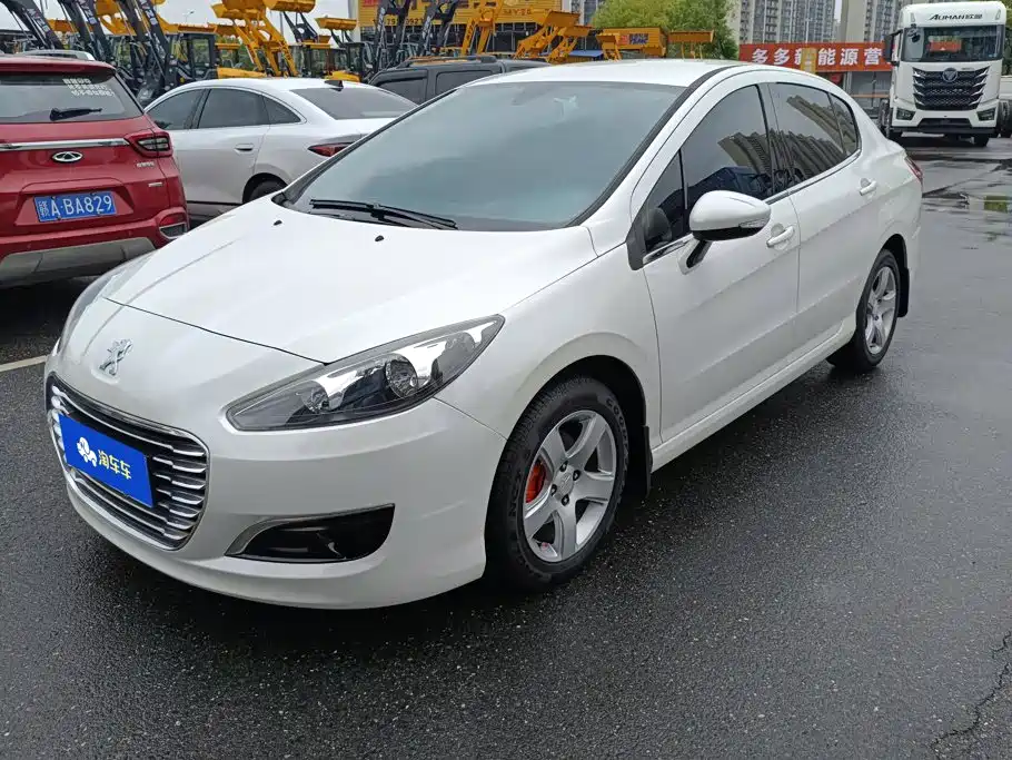 Peugeot 308 2014 2014 Model Joy Edition Classic 1.6L Automatic Superior Style