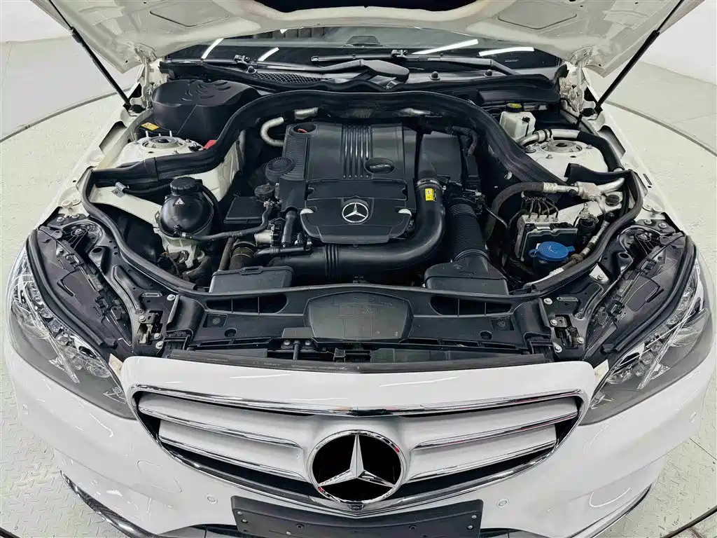 Mercedes-Benz E-Class 2014 E 260 L Sport Luxury фото 32