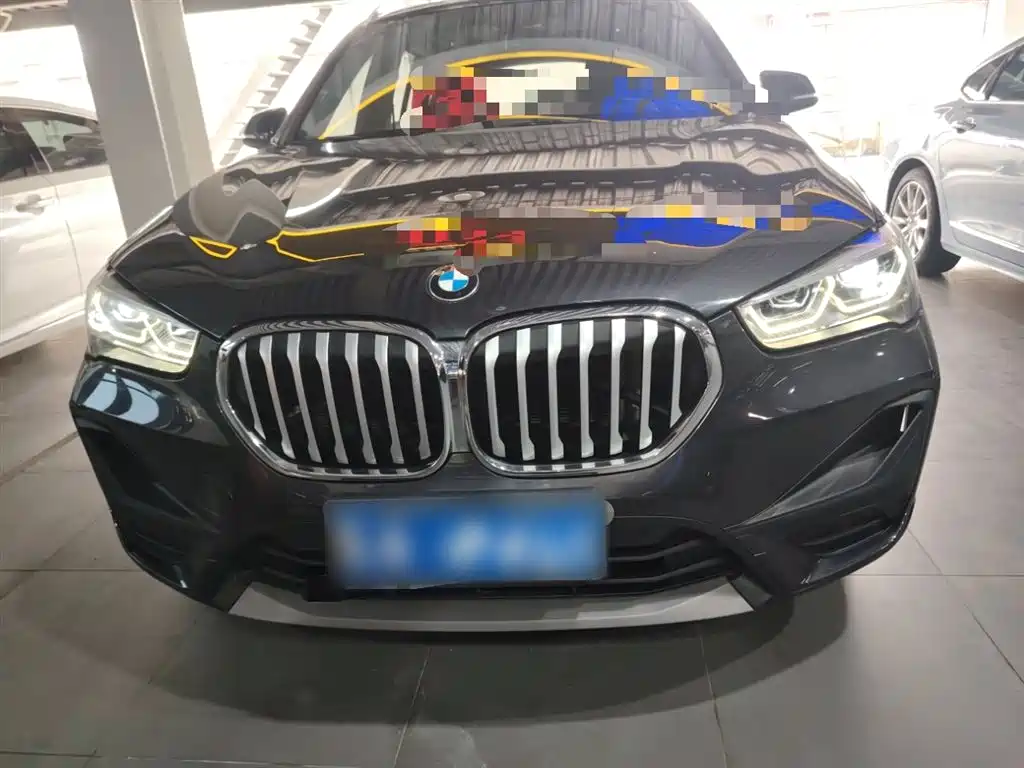 BMW X1 2021 sDrive25Li Leading фото 3