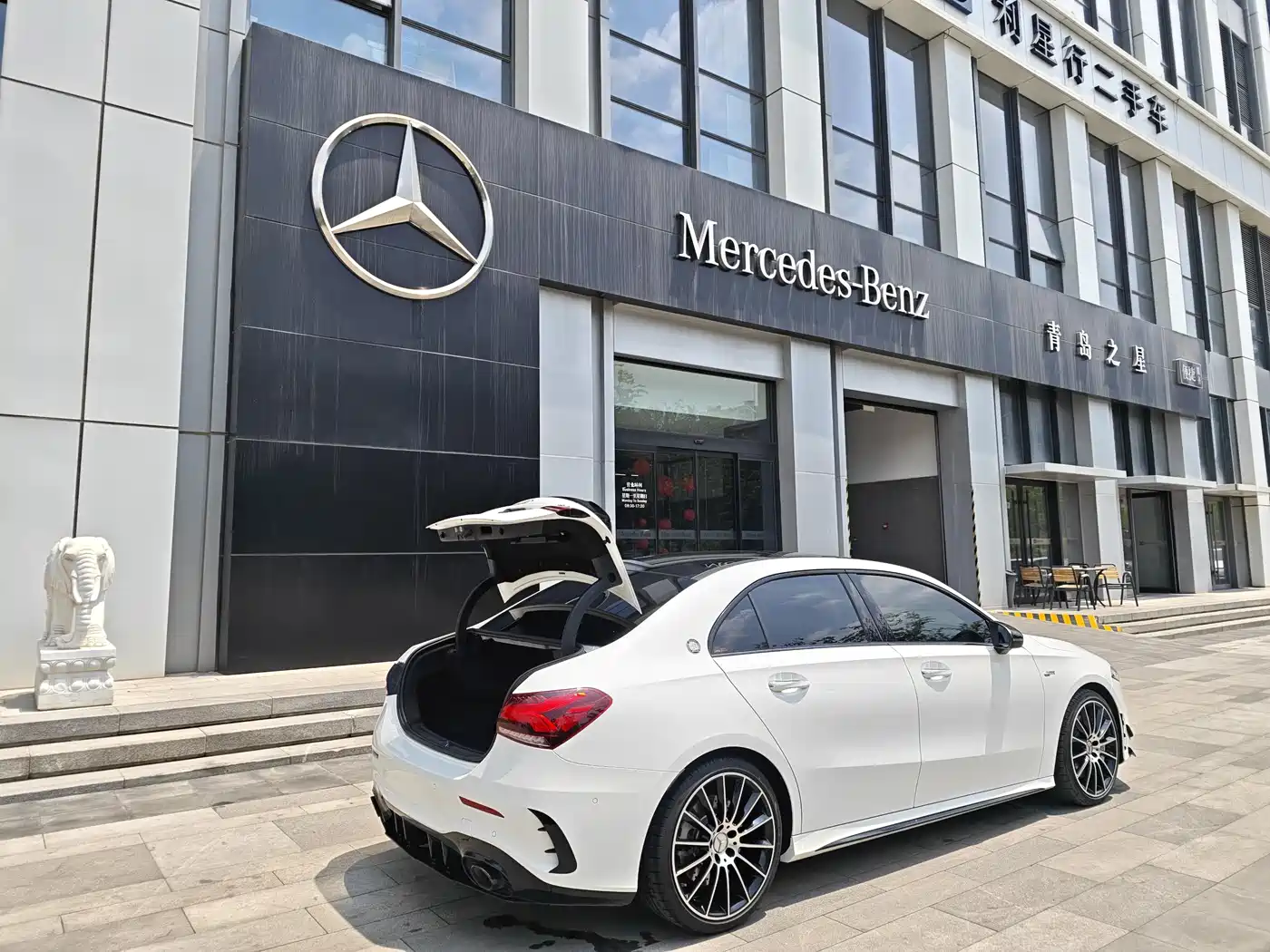 Mercedes-Benz A-Class AMG 2023 Model Year AMG A 35 L 4MATIC фото 12