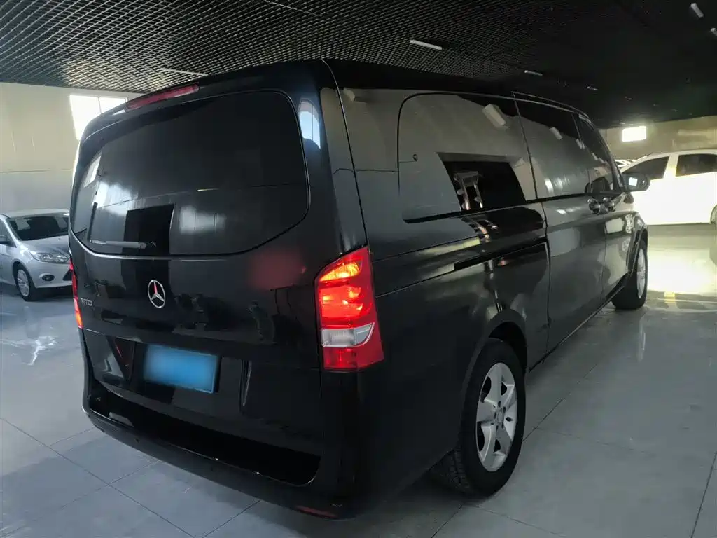 Mercedes-Benz Vito 2016 2.0T Business Edition фото 5