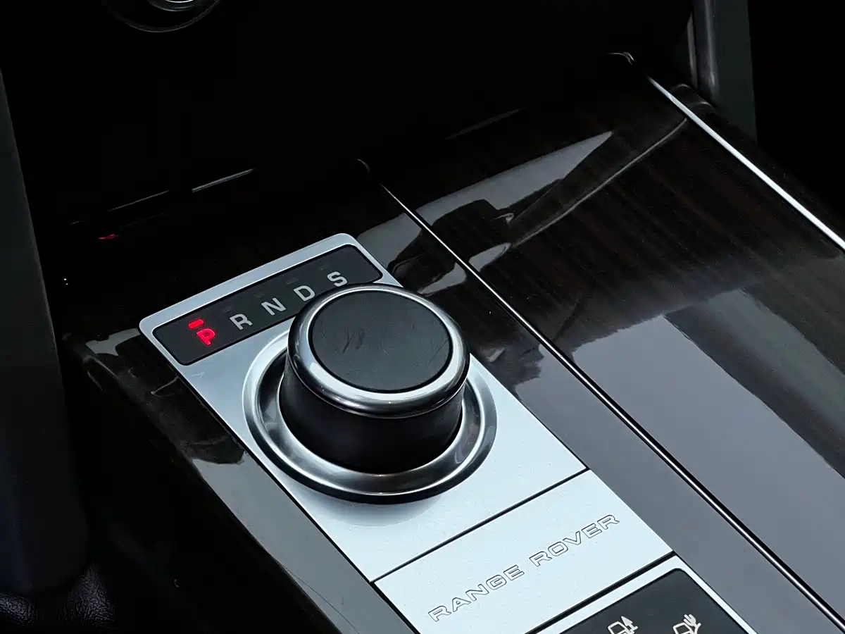 Land Rover Range Rover 2014 3.0 SC V6 Vogue фото 8