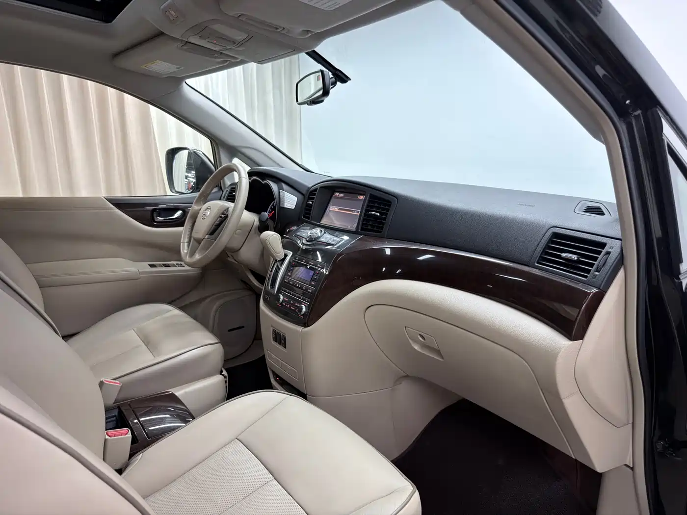 Nissan Quest 2015 3.5L SL фото 6