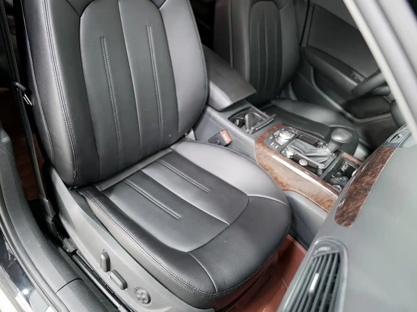 Audi A6L 2014 TFSI Standard фото 14