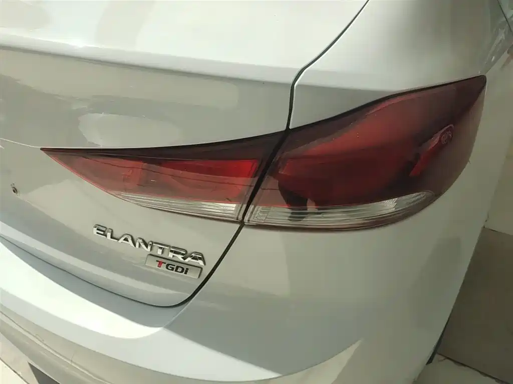 Hyundai Elantra 2018 1.4T DCT Dynamic·Vitality Model фото 8