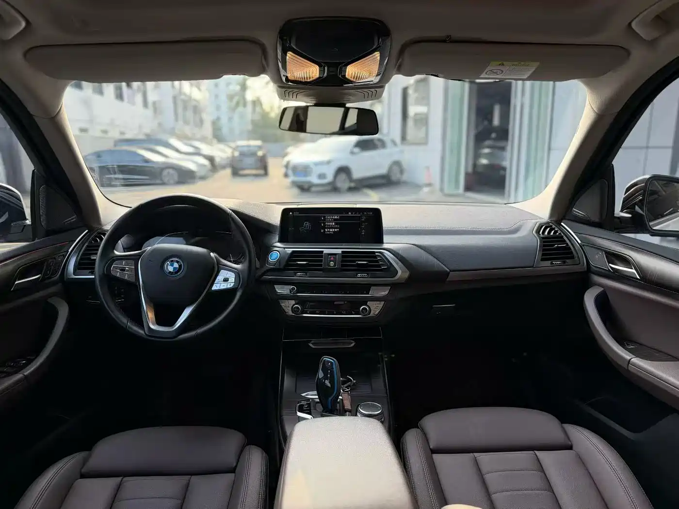 BMW iX3 2021 Facelift Leading фото 5