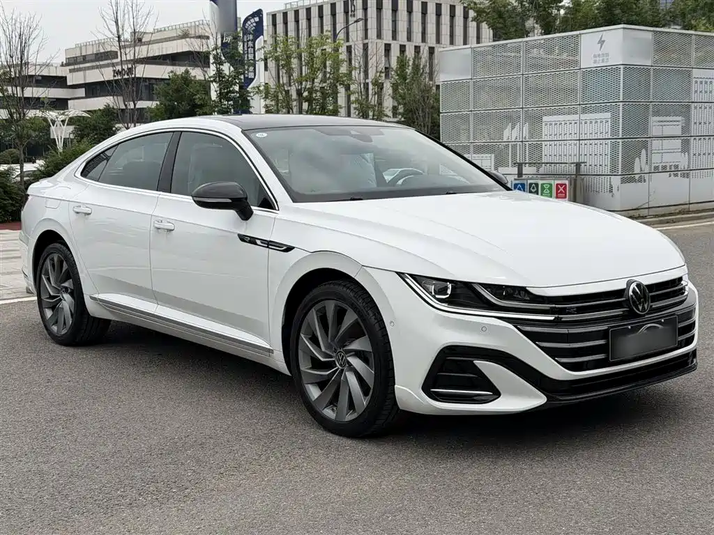 Volkswagen FAW-Volkswagen CC 2024 380TSI Eye-catching Edition фото 6