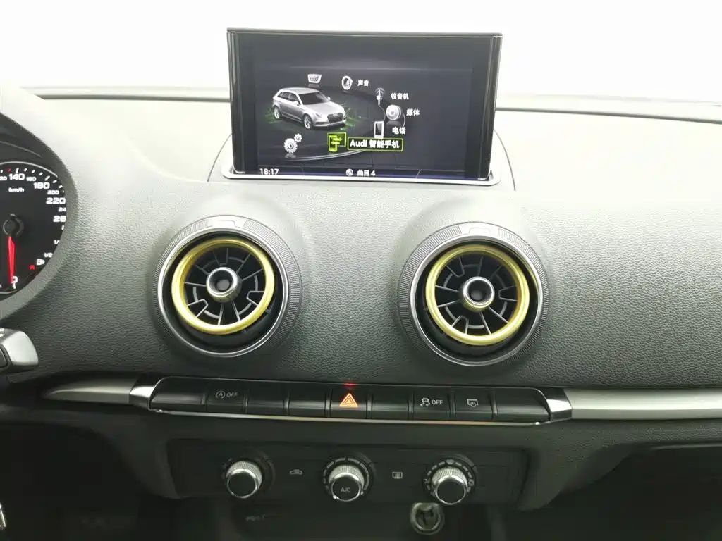 Audi A3 2019 Sportback 35 TFSI Progressive China VI фото 12