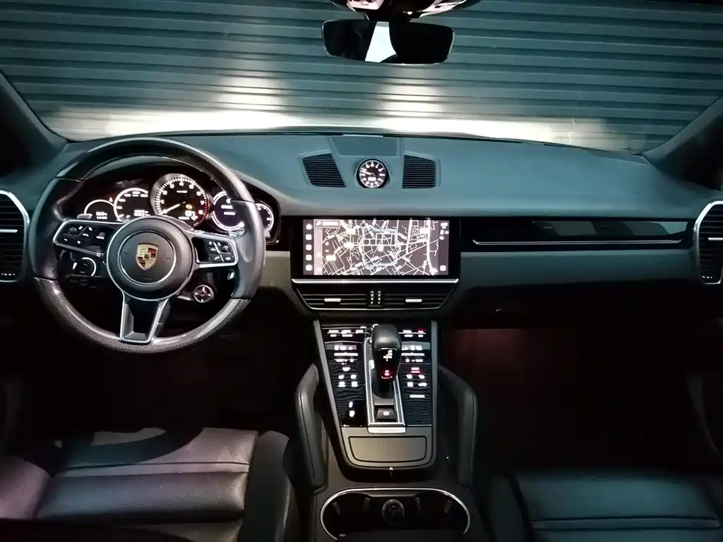 Porsche Cayenne New Energy 2023 Cayenne E-Hybrid 2.0T фото 14