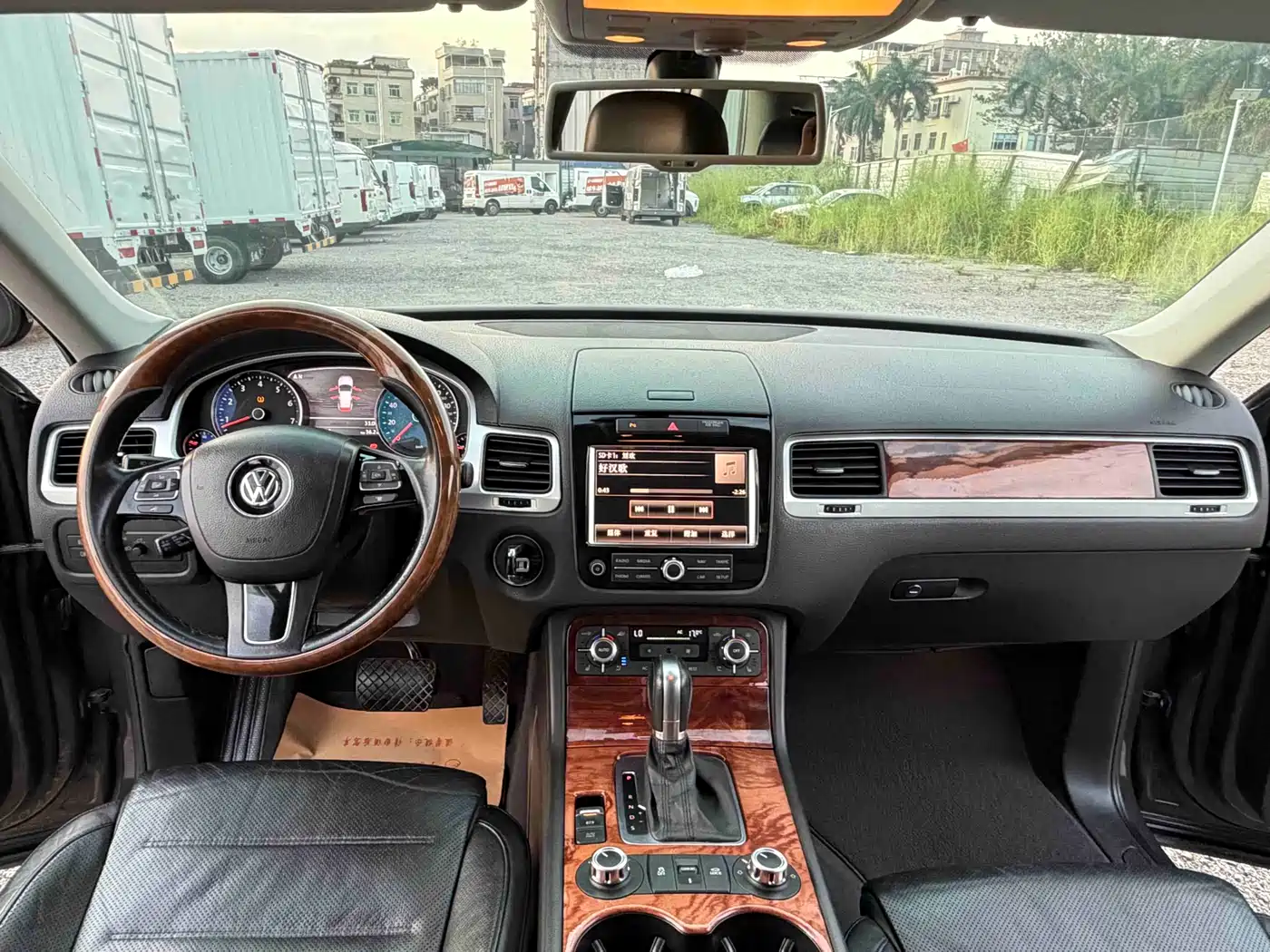 Volkswagen Touareg 2011 3.0TSI Comfort фото 9