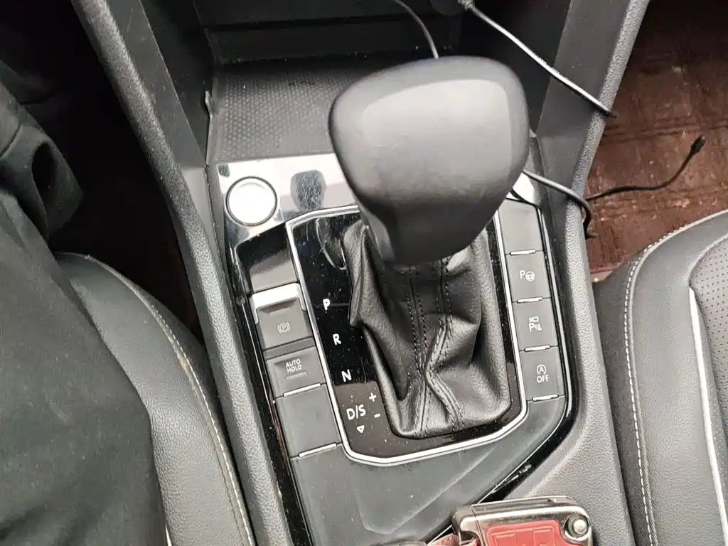 Volkswagen Tiguan L 2022 330TSI Auto 2WD R-Line Premium Edition фото 14