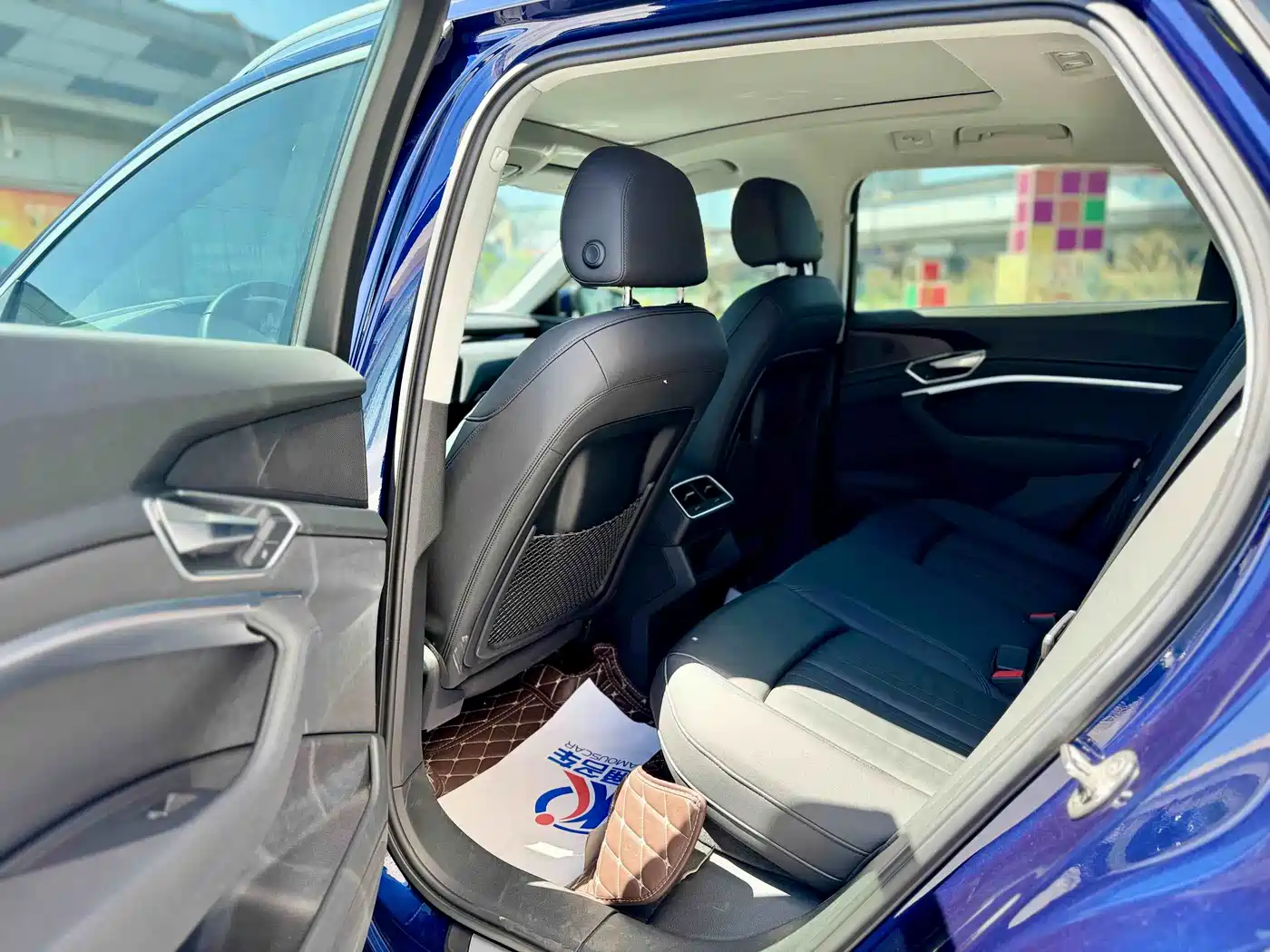 Audi e-tron (Import) 2019 55 quattro Fashion фото 8