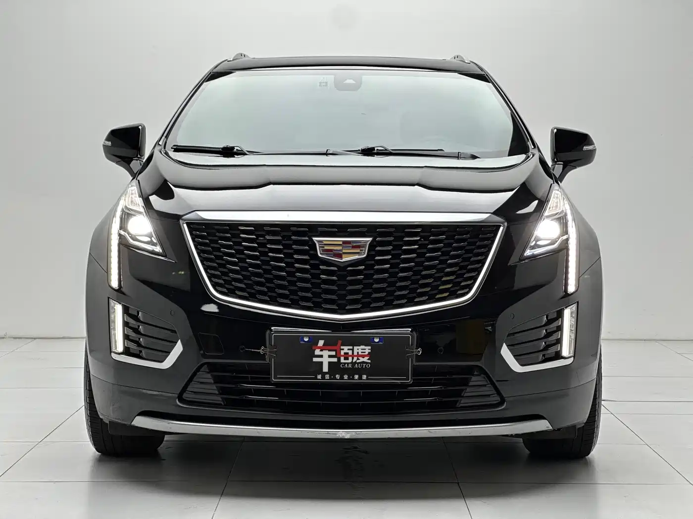 Cadillac XT5 2021 28T Luxury фото 2