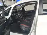 Фото 9 - Geely Vision X3