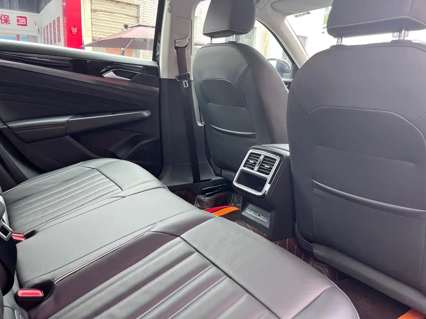 Volkswagen Passat 2022 330TSI Starlight Elite Edition фото 11
