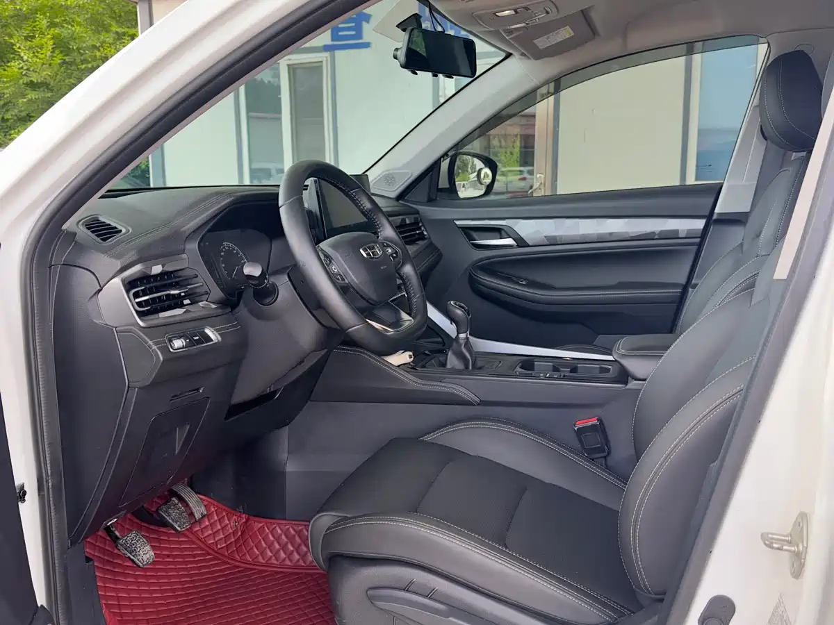 Photo 5 - Geely Emgrand X6