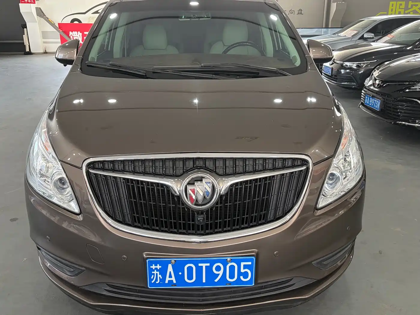 Buick GL8 2017 25S Luxury China V фото 2