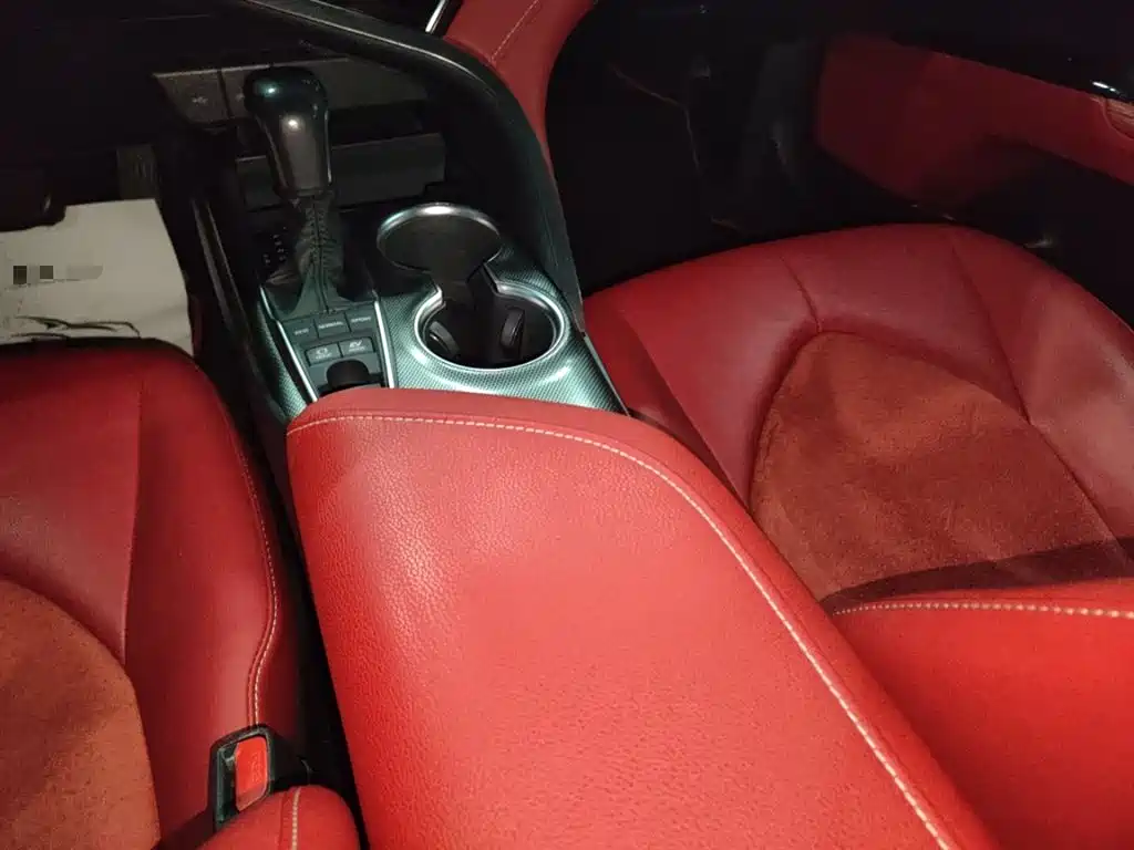 Toyota Camry 2021 Hybrid 2.5HS Fashion Edition фото 14