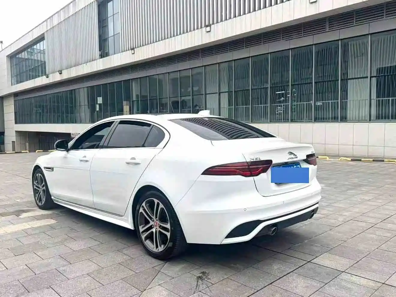 Jaguar XEL 2024 2024 Model 2.0T 250PS R-DYNAMIC S Progressive Sport Edition