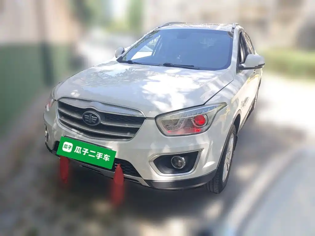 Besturn X80 2015 2015 2.0L Manual Luxury