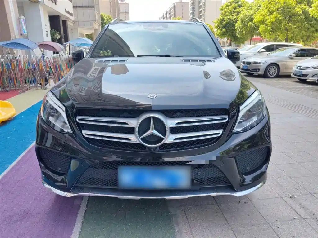 Mercedes-Benz GLE 2018 GLE 320 4MATIC Dynamic Ultimate Edition фото 5