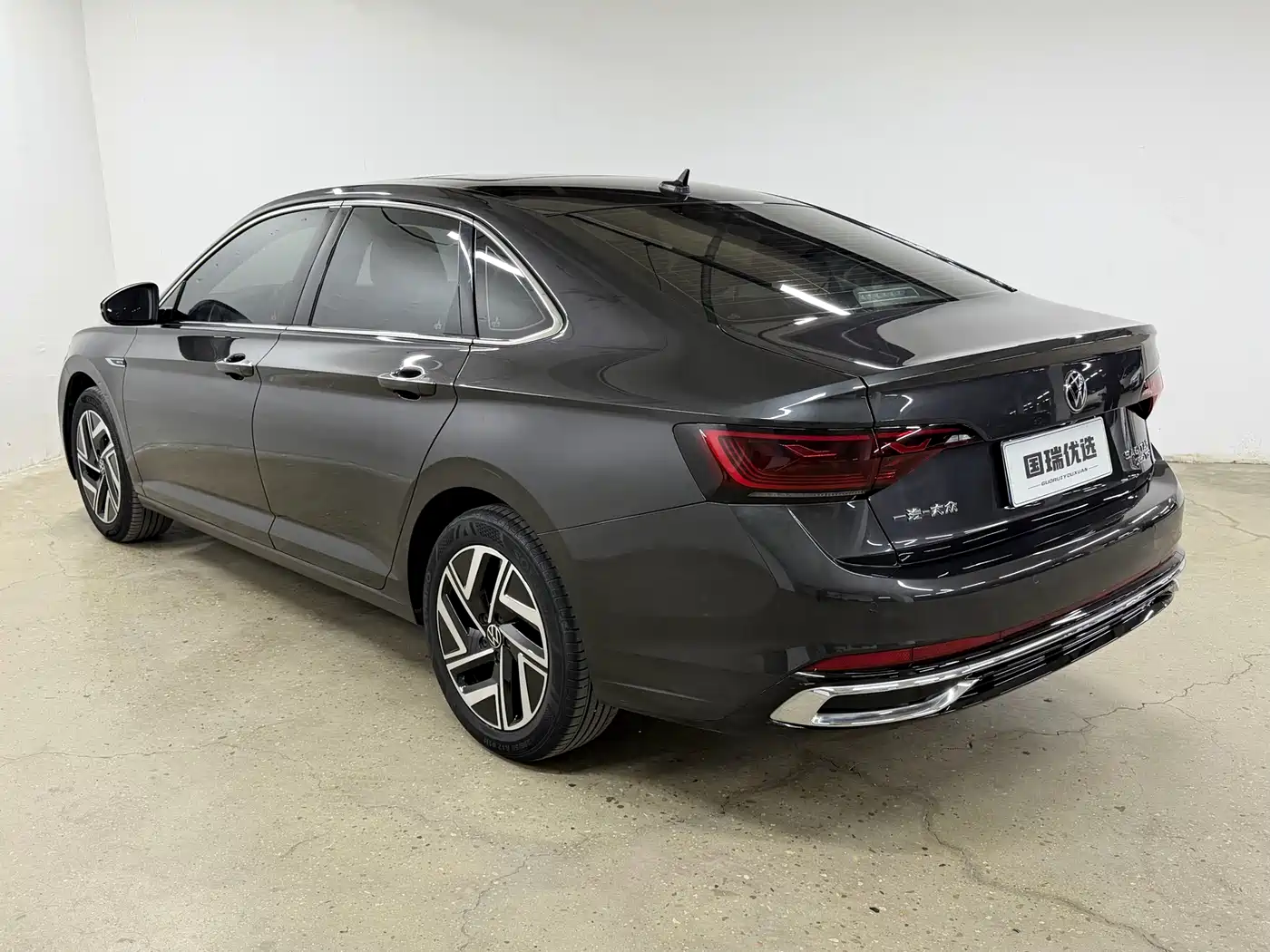 Volkswagen Sagitar 2023 280TSI DSG Surpass Plus Edition фото 6