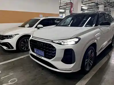 Audi Q6