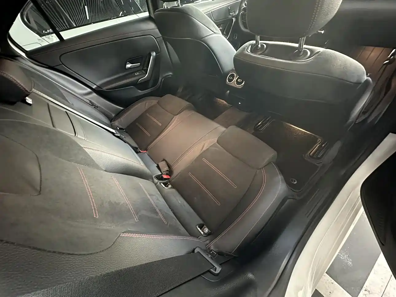 Mercedes-Benz A-Class 2024 A 200 L Sport Edition фото 6
