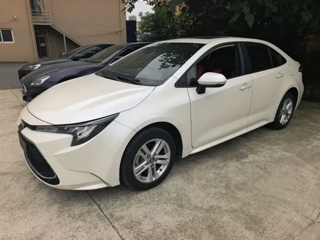 Toyota Levin 2019 185T CVT Luxury Edition China VI фото 2