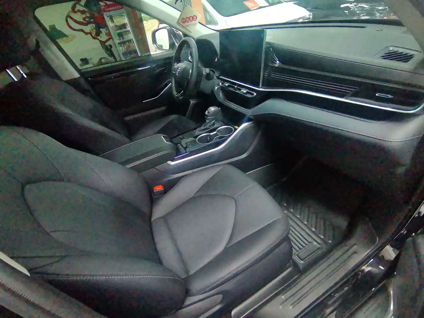 Toyota Highlander 2026 2.5L Smart Hybrid 2WD Elite 5-Seater фото 15