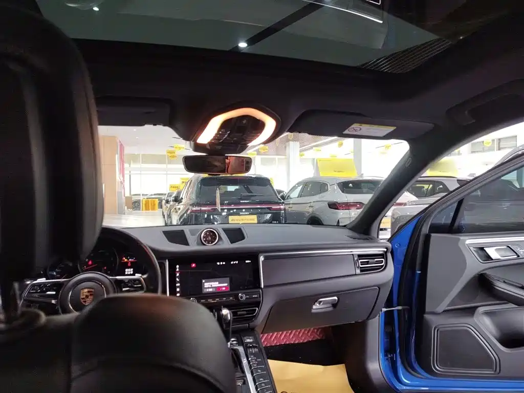 Porsche Macan 2018 Macan 2.0T фото 14