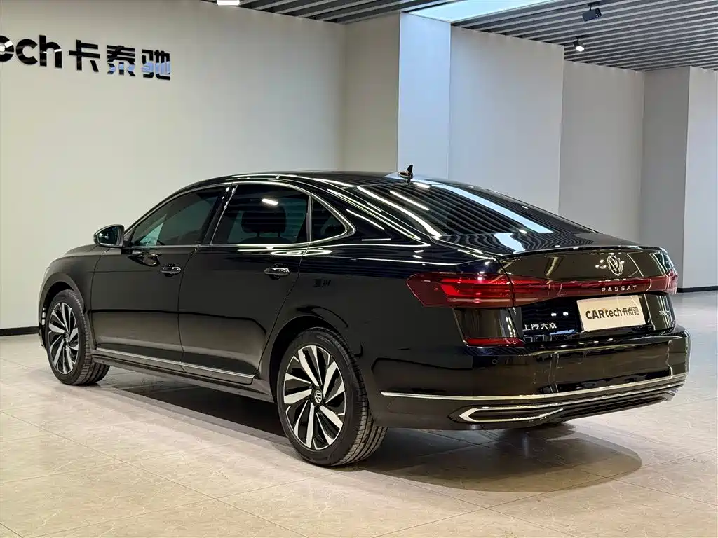 Volkswagen Passat 2024 380TSI Dragon Soaring Edition фото 6