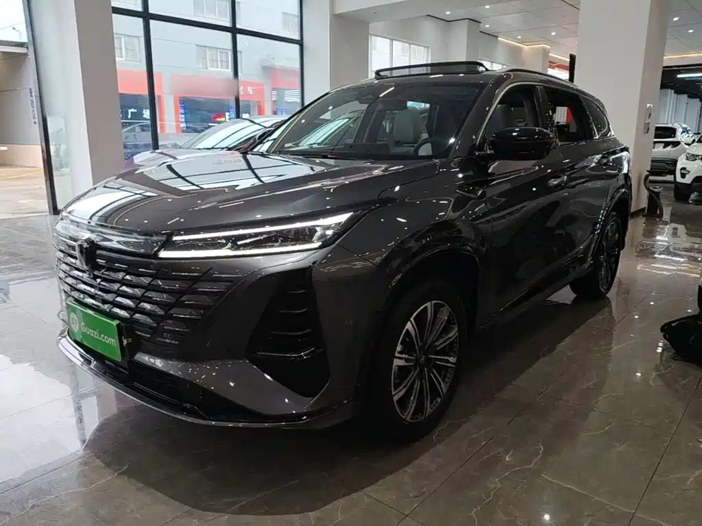 Фото 2 - Changan CS75 PLUS
