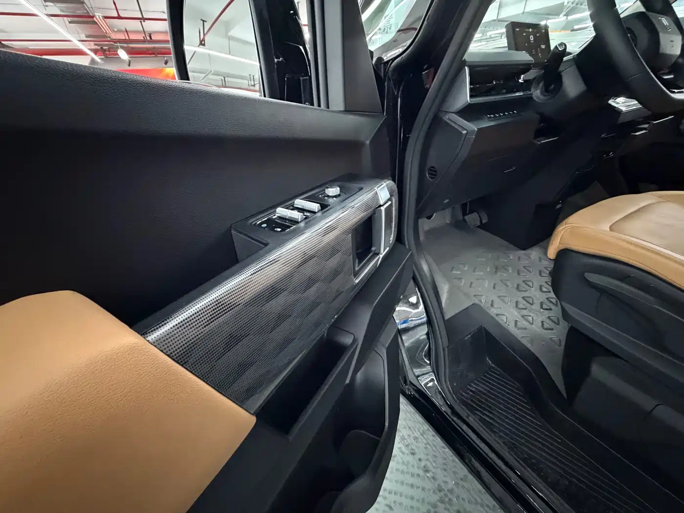 Yuan Cheng Farizon Super VAN 2025, Yuecheng Edition Medium Wheelbase Medium Roof 83kWh — автомобиль под заказ из Европы, фото 16