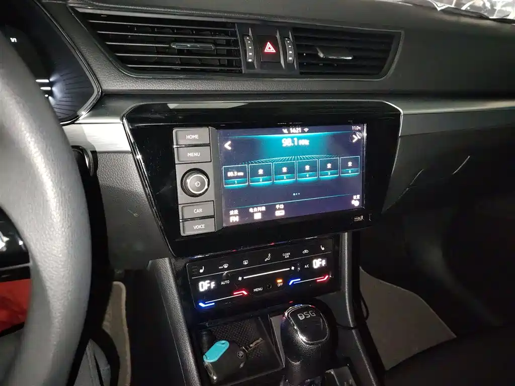 Škoda Superb 2019 Facelift TSI330 DSG Comfort фото 9