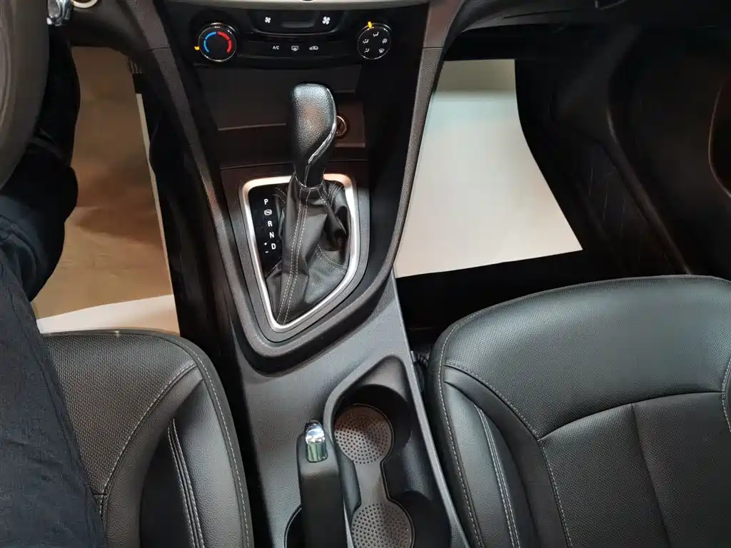 Buick Excelle 2021 Facelift 1.3T Auto Mild Hybrid Elite фото 14
