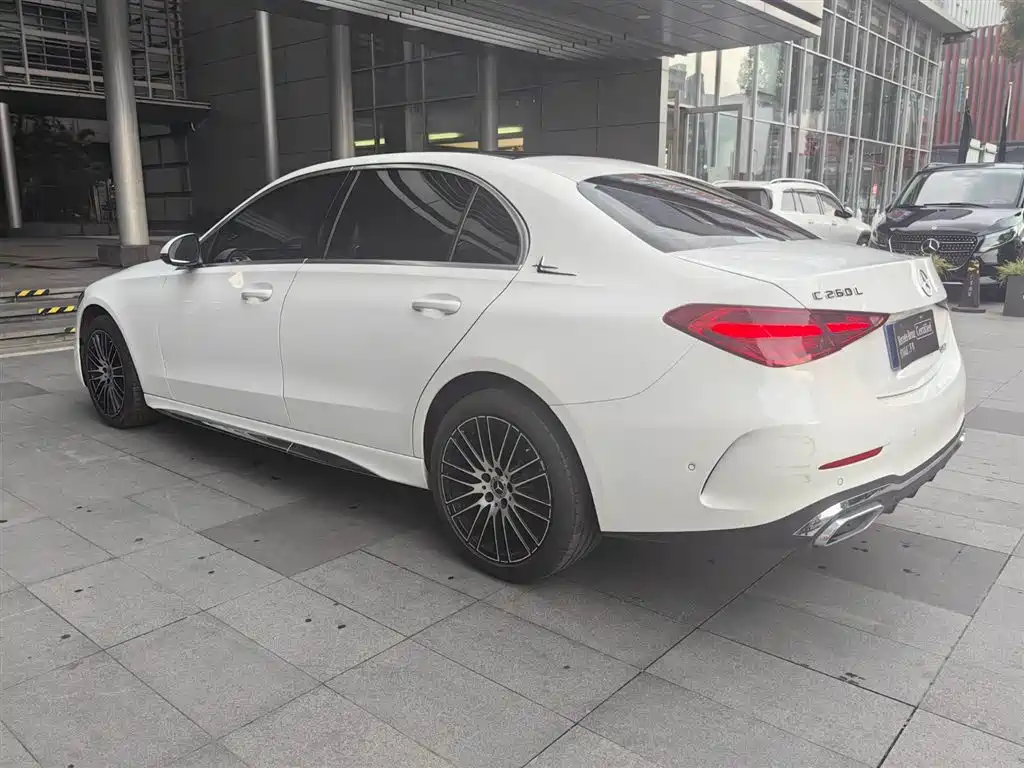 MERCEDES-BENZ C CLASS