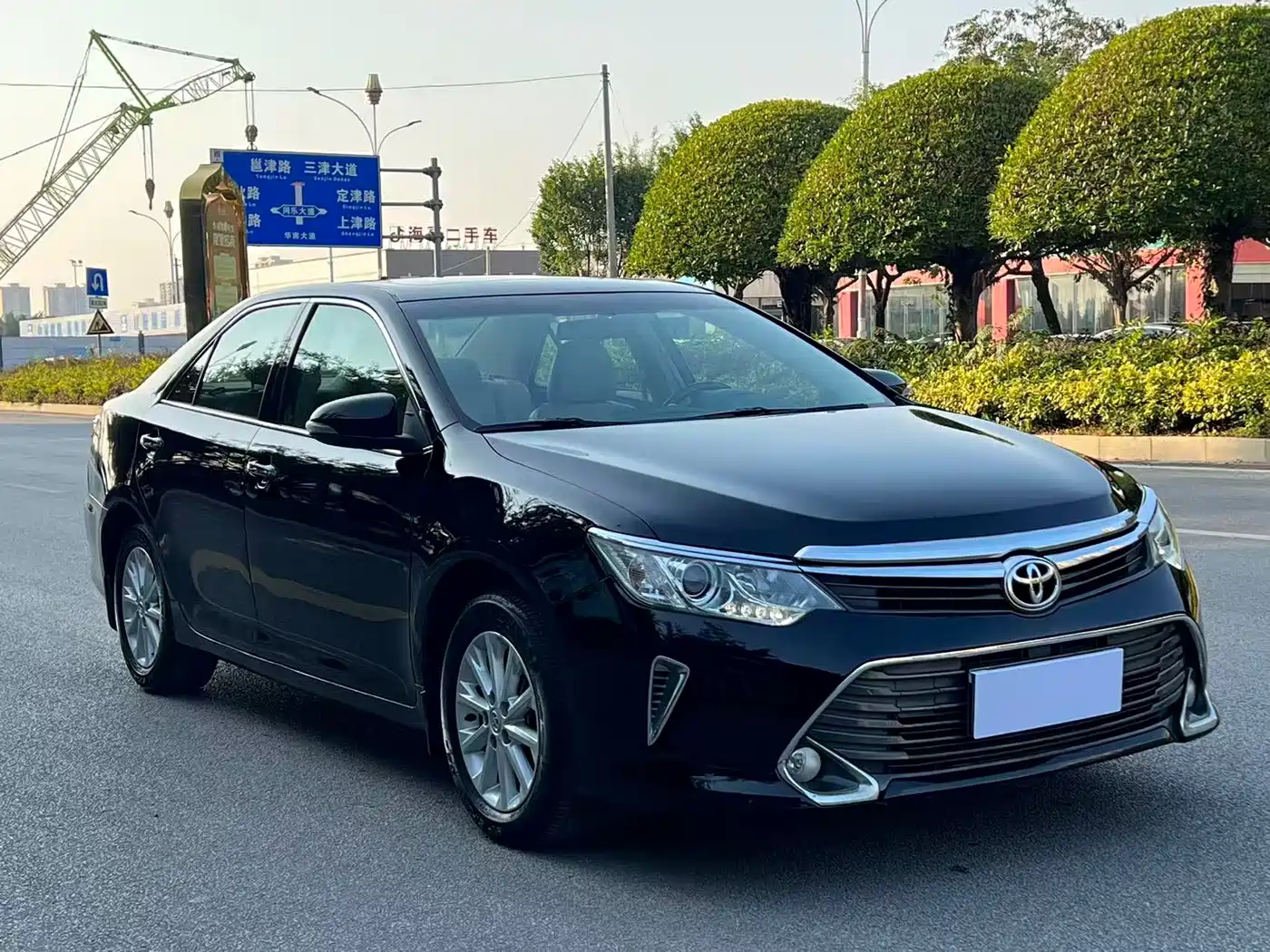 Toyota Camry 2015 2.0G Leading Edition фото 3