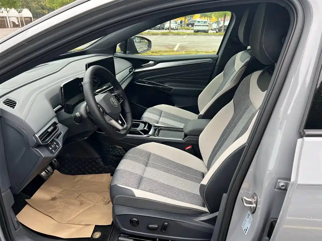 Volkswagen ID.4 CROZZ 2021 Standard Range PURE 2WD фото 9