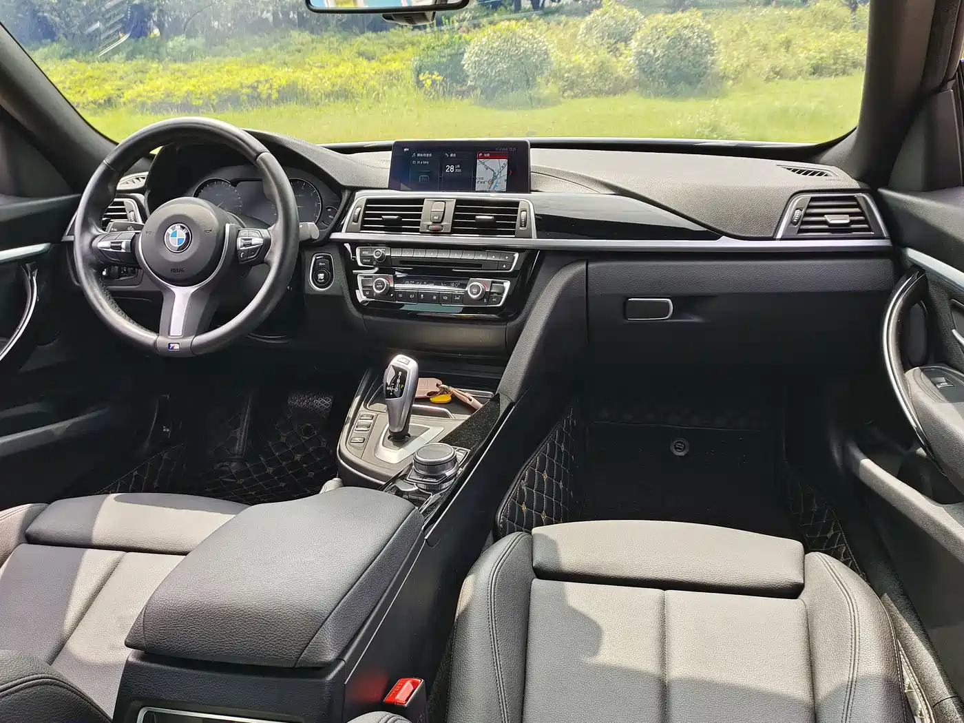 BMW 3 Series GT 2019 320i M Sport Package фото 12