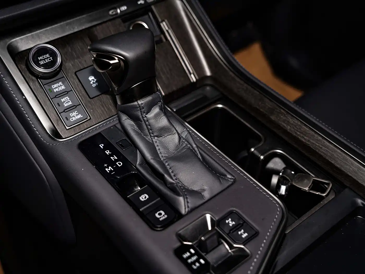 Photo 6 - Lexus GX
